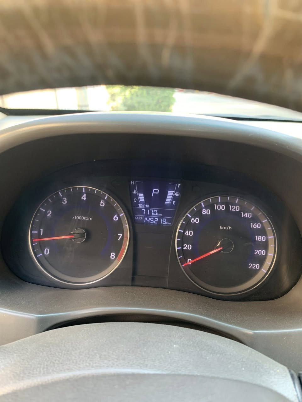 السلام عليكم
للبيع اكسنت خليجي موديل 2011 بلو 
رقم بغداد 
مكينة 1600
فتحة سقف 
تحكم ستيرن 
سعر 90$ 
***********
