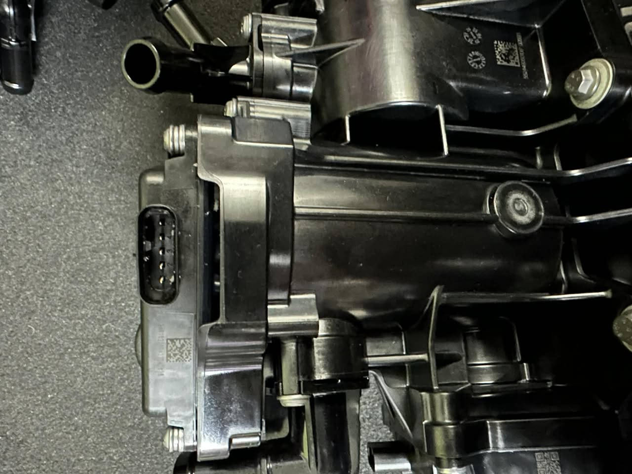 السلام عليكم 

من رخصه الادمن المحترم // 

واتربم جديد وكاله مال ترافرز واكاديا شكل الجديد2024 لل 2026 بعده بالجيس وشرط الفحص, بغداد واتس اب ***********
