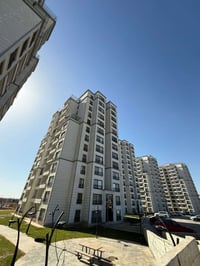 3غرف نوم مطبخ و صالة  3صحيات  بلكونين  طابق (6) واجهة امامية  لاستفسار...