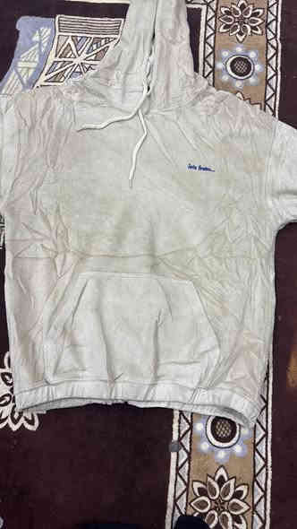 السلام عليكم بنات بالات كسر وعندي سويترات ٢)٥جدد وجواريب القطعه بربع  واكو اطفال جدد القطعه حسب القطعه مكاني الفحامه فرع مطعم كرم النور 
رقمي مفتوح وبي وتساب ***********
