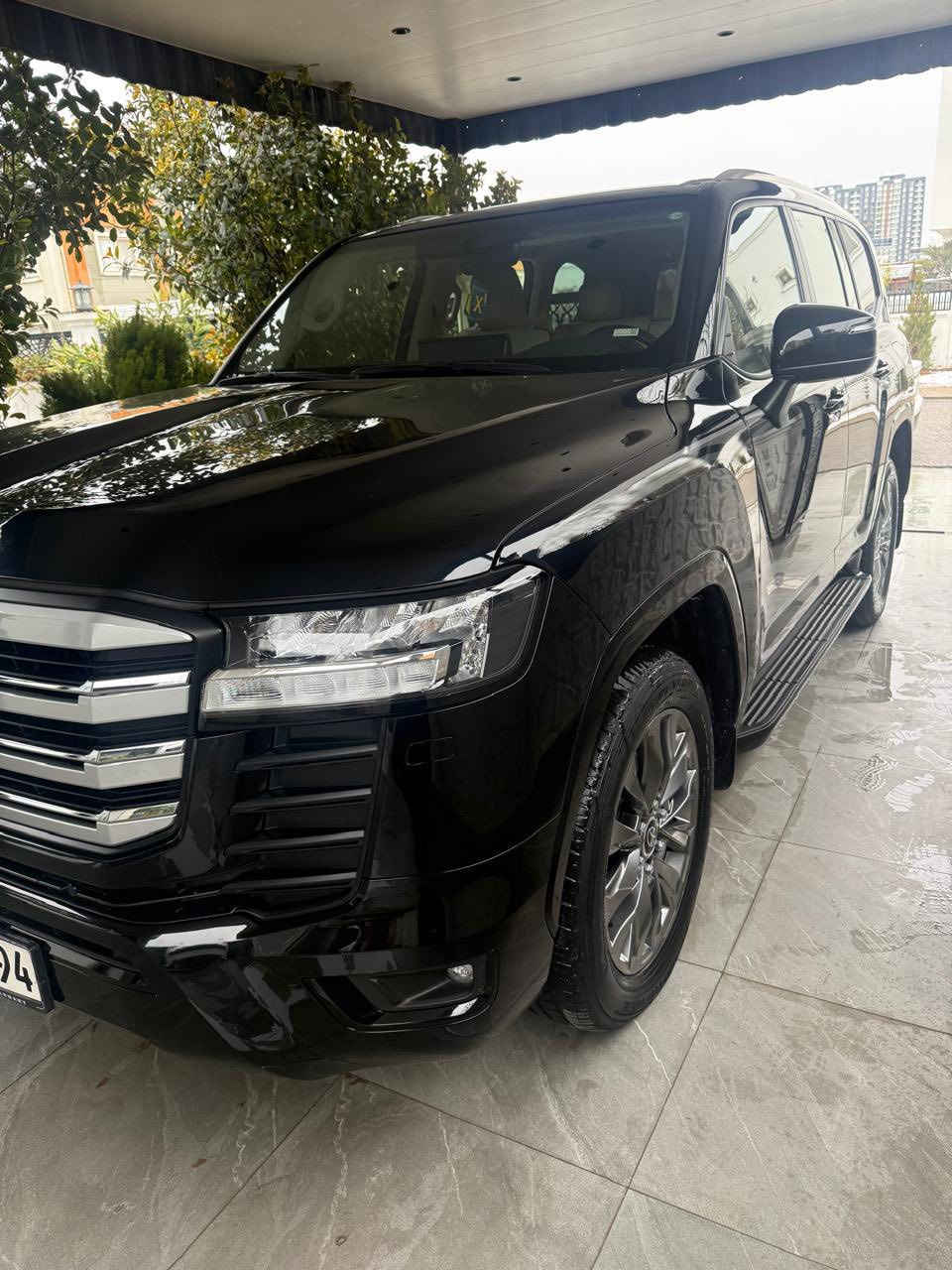 لاندكروز GXR
موديل 2022 ساز باب اول 3 دكم 
رقم اربيل ماشية 60 الف كيلو حقيقي السيارة مطالعة من اربيل جديدة جدا وبأسمي. 
السيارة تنفس طبيعي محرك 4000 مكان السيارة أربيل فقط اتصال واتساب وخط ***********
