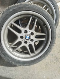 عندي تخم ويلMللبيع تأيرات نضاف  السعر 300وبيهن مجال 07801337529