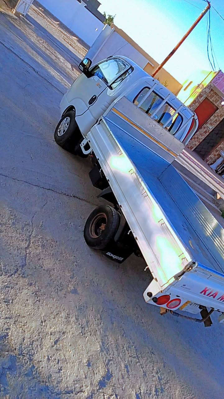 بسم الله الرحمن الرحيم
كيه عموشه للبيع 

موديل 2017

رقم بغداد 
مكان السياره بغداد ابو غريب

تبريد شغال 

السعر 120$وبيهه مجال 

***********

***********
