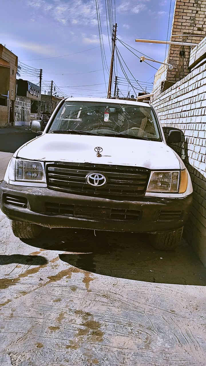 سلام عليكم لاندكروزر موديل 2003مال مزاد وزارة الداخلية تترقم بكانها بغداد حي نصر ***********
