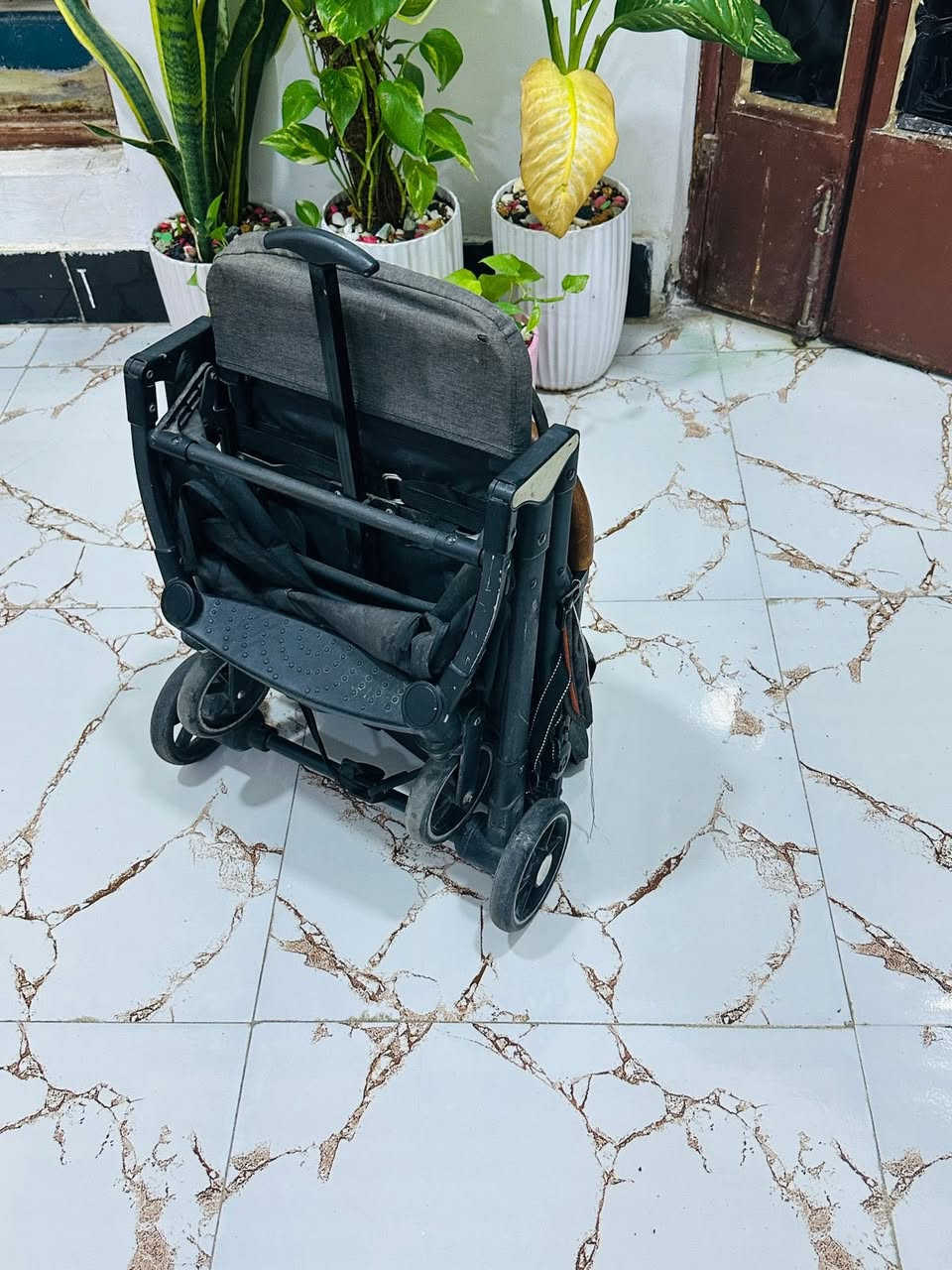 عربانة اطفال للبيع ماركة BOYI  السعر 50  وبيها مجال بسيط الف العنوان بعقوبة


**إذا كنت صاحب هذا الإعلان وتريد حذفه لأي سبب، رجاءا أرسل رسالة إلى الدعم الفني**