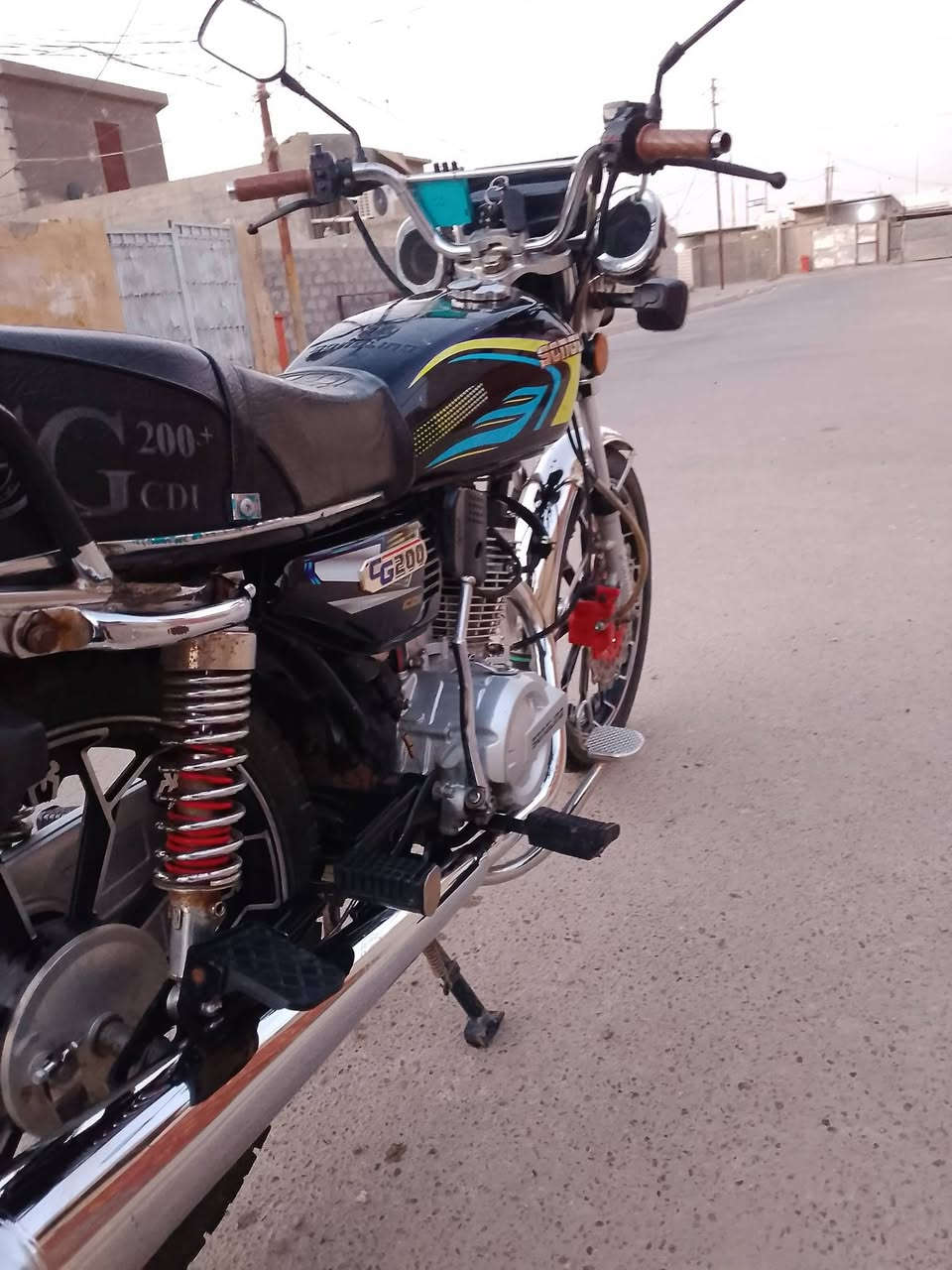 سلام عليكم سيفان خمسه كير موديل 25تشغيل عد بعد بصمه قفط دشبول طافي لباقي كفاله اوراق كامله محرك يخبل سعره 580وبيه مجال مكاني الطيفيه رقمي ***********)***********
