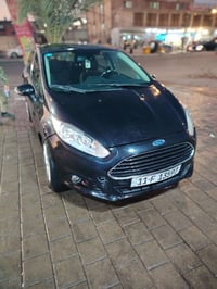 فورد فيستا 2015محرك4 سيلندر1600تنفس طبيعي  وراد أمريكي ماشيه ٩٥الف شاش...