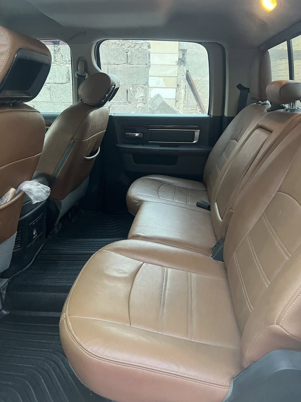 دوج رام كلاسيك موديل 2018 باب كبير بدي قصير 8 بستم  مكينة حجم 5:7 هيمي …رايد مراوس برام / ريبل وسعر مناسب


**إذا كنت صاحب هذا الإعلان وتريد حذفه لأي سبب، رجاءا أرسل رسالة إلى الدعم الفني**