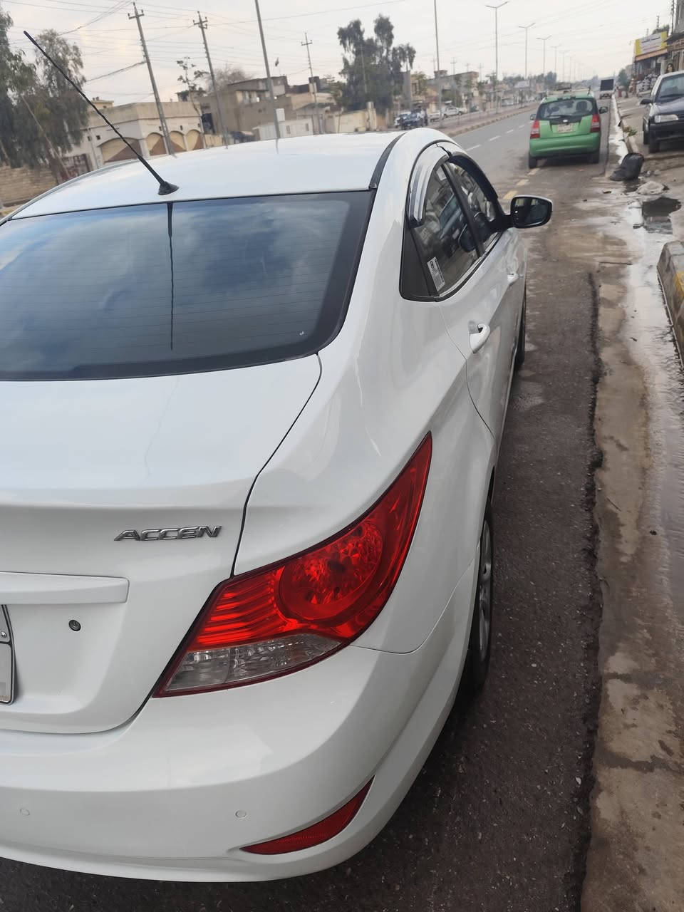 السلام عليكم 
اكسنت موديل 2011 ابيض مابيها ضرر ماعدا صبغ بالصندوق فقط سنويه الي 2026 شرط التحويل مباشر رقمها اربيل  السعر الاتصال ع الرقم ***********
