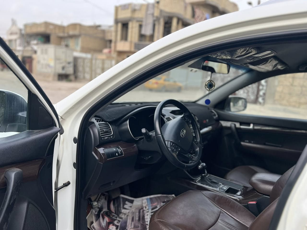 السلام عليكم       من رخصت الادمن       سورنتو 2015.   كويتي       للبيع للاستفسار الاتصال على الرقم ***********
