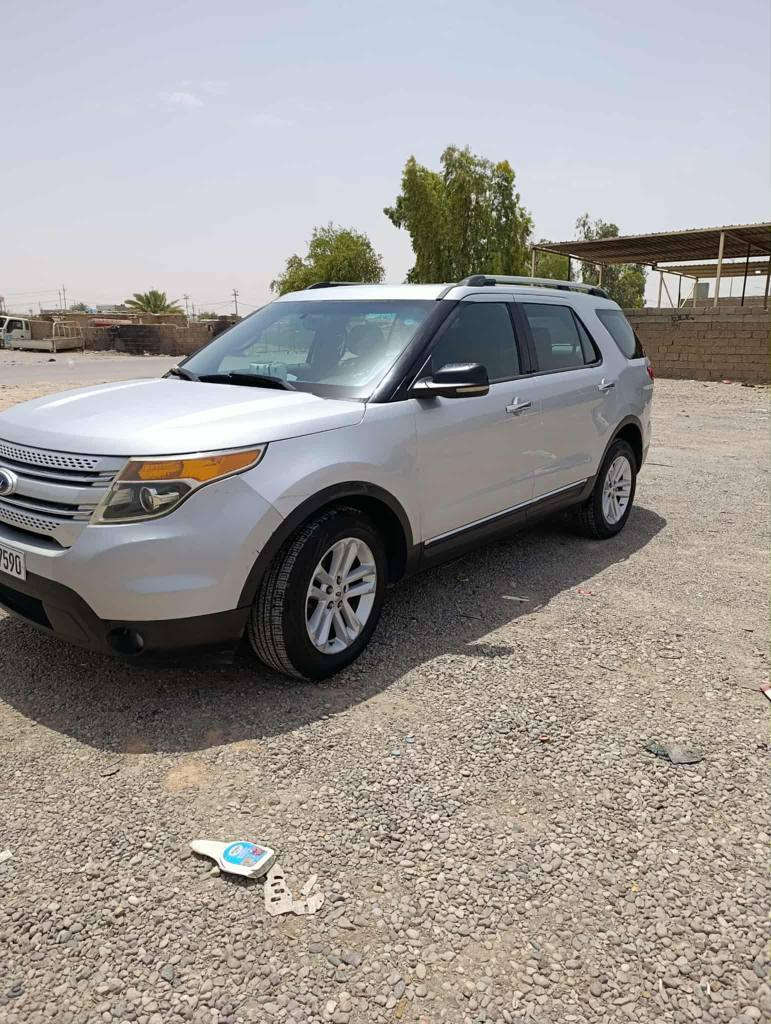 فورد اكسبلور خليجي 13 شركه نيفا كلين تايتل بدون قطرة صبغ فول مواصفات باستثناء الجلد والبصمه فتحتين سقف بانوراما كشن كهربائي فور ويل سبعه راكب تبريد ثلاث قطع اشاير بالمري نقطه عمياء شاشه كبيره كاميرا بلاد اوتو بارك 8 سماعات وضعيات قياده كود قفل بالباب صدر امامي وخلفي جديد تخم تايرات جديد سنويه لل29 هزه جديده بأسمنا تحويل ثاني يوم كير كفاله والمحرك بي صوت جعوب بسيط و ممأثر عليها شغل و اطلع جاهزة سعرها 155 وبيها مجال قليل وترهم مراوس للاستفسار الاتصال على الرقم التالي *********** خناقين, ديالى
