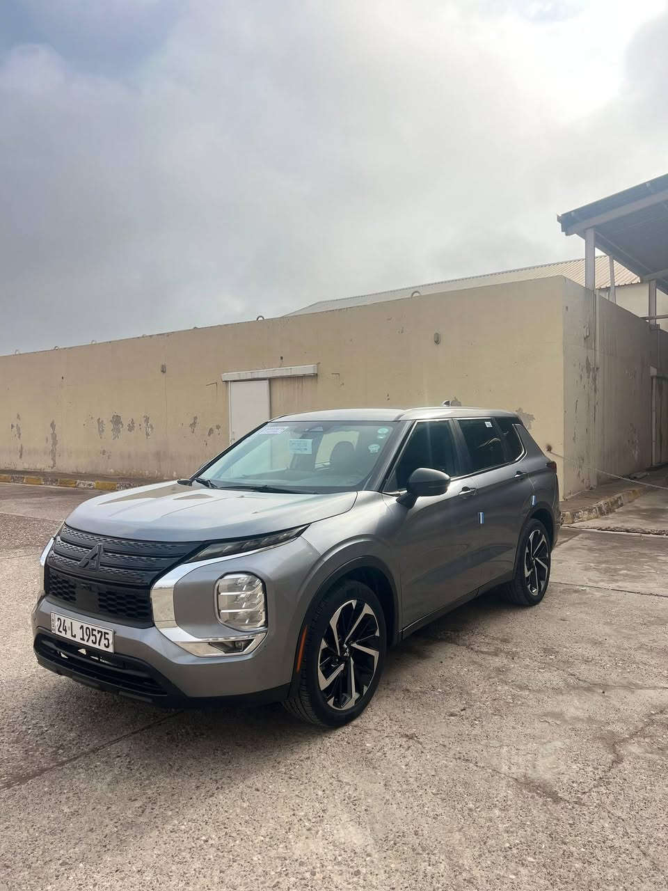 مسيبوشي ئوتلندر 2023
سعر 188 ورقه مجال
ضرر.بنيدصبخ بدون دواخل كل شرط

مواصفات فول بس بدون فتحه
محرك 4 سلندر حجم 2.5
7 راكب  مكان سيارة عقرة  *********** واتساب 

بصمه
بريك بصمه
باب بصمه
كوشن كاربايي
كوشن جلد
كوشن هيتر
5 كاميرات
سندوق شفت
ويل كب كروم
رادار امامي+خلفي+جانبي كل بيلادي
حجر كزوز رادار بيلادي
