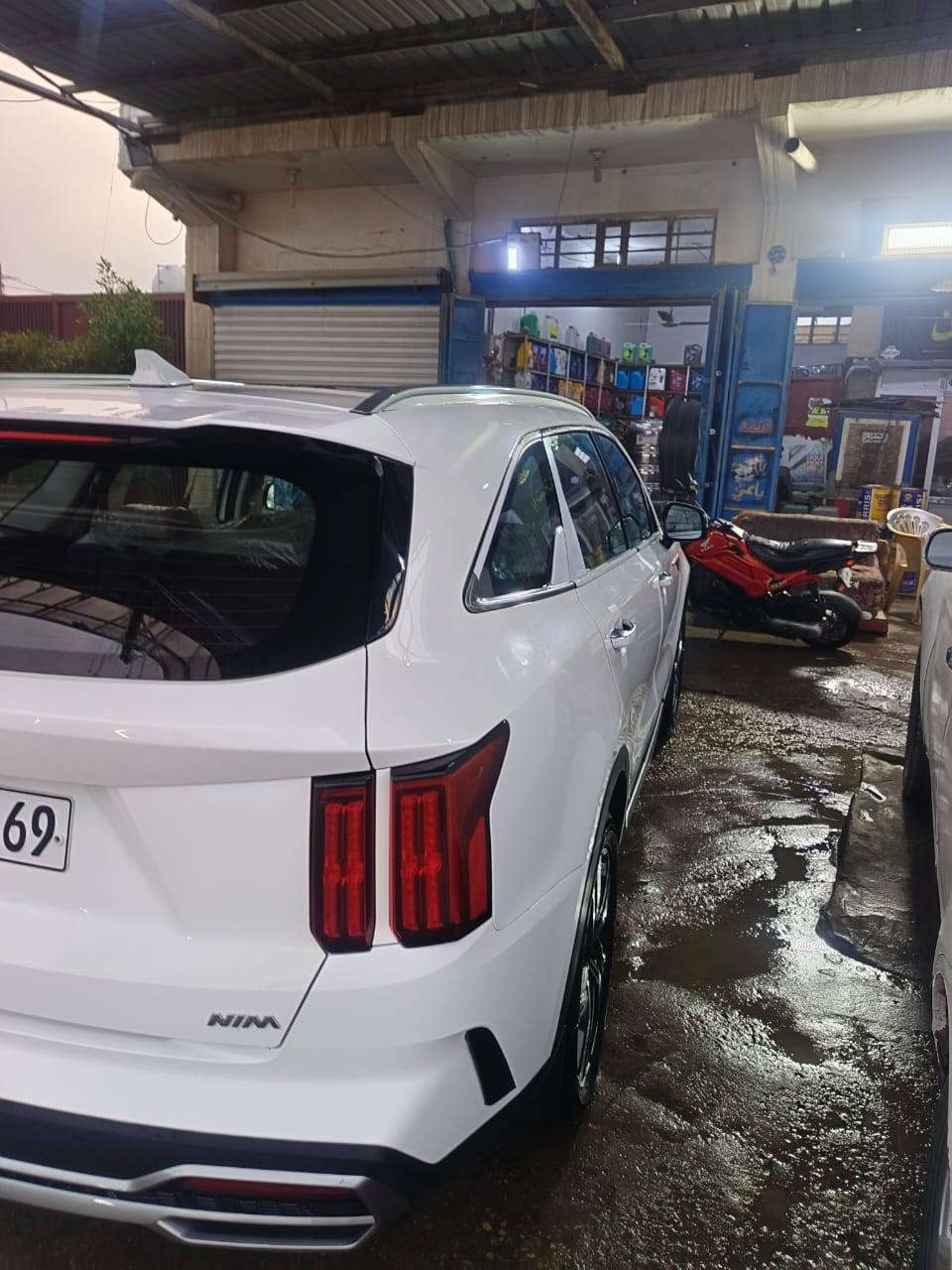 تحيه طيبه
كيه سورنتو 2023 رقم اربيل بسمي 
بانوراما 
كير ماوس 
حساس خلفي امامي 
كشنين كهرباء 
جنطه كهرباء 
درايف مود
مكينه 6 سلندر 
تشغيل عن بعد 
وهواي بيها مواصفات 
ماشيه 72 مكفوله كفاله عامه 
السعر 308 وبيها مجال 
مكان السياره واسط 
الاستفسار ***********
***********
