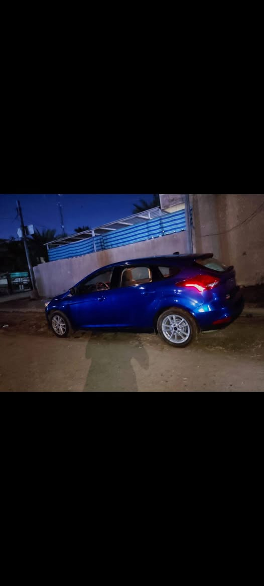 السلام عليكم للبيع فورد فوكس هاش باك موديل 18 رقم بابل دولي وارد امريكي ضربه بنيد وشاملغ وبيها كم قطعه صبغ البنيد طاير وضارب اربع اصابع من القماره مرجعه البارد واي تفاصيل الاتصال على الرقم او مراسله على الواتساب *********** ملاحظه مكان السياره بغداد
