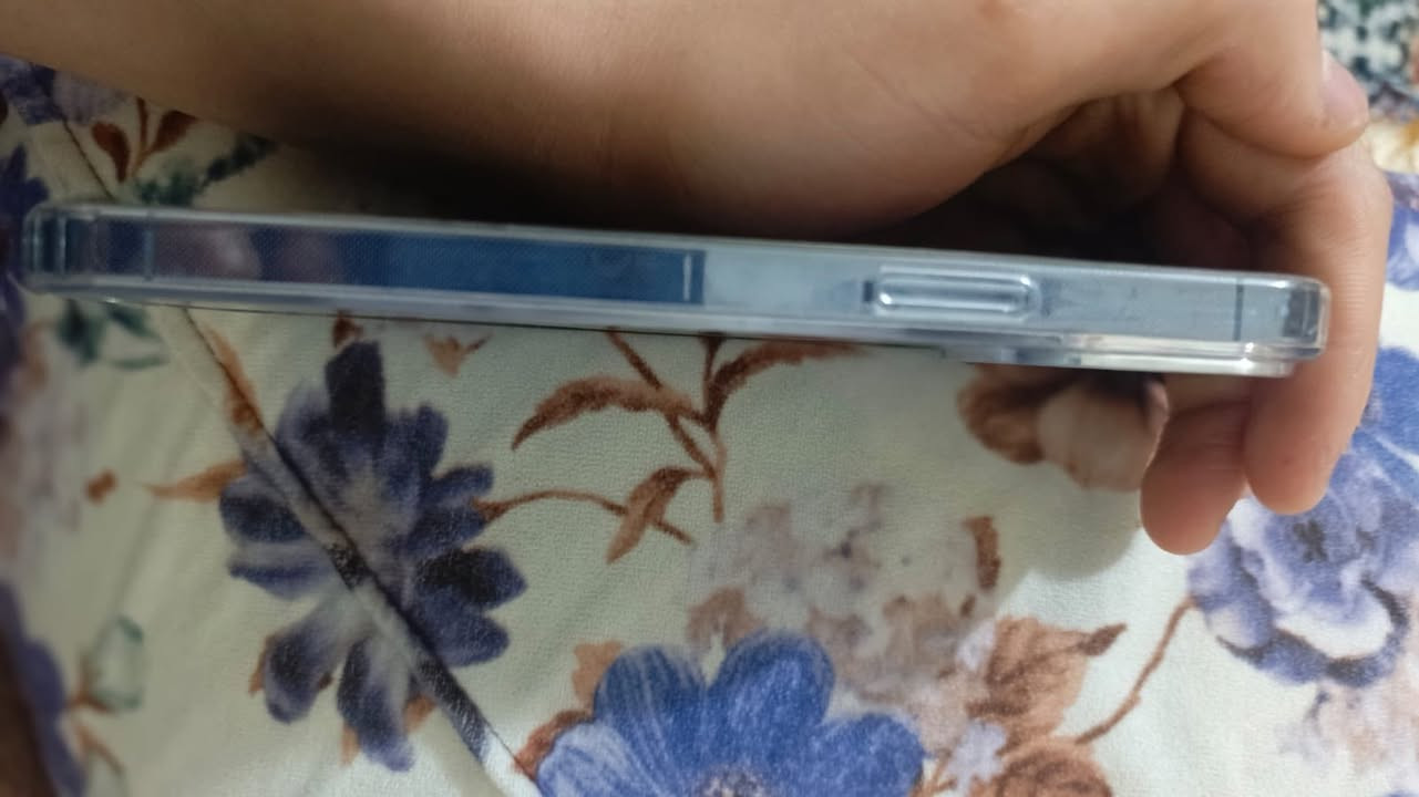 سلام عليكم 13برو ماكس ذاكره ٢٥٦ بطاريه ٨٣جديد الموبايل معاه كارتونه +شاحنه الموبايل مكفول وبلادي البصره ياسين خريبط السعر ٧٠٠وبيه مجال ***********
