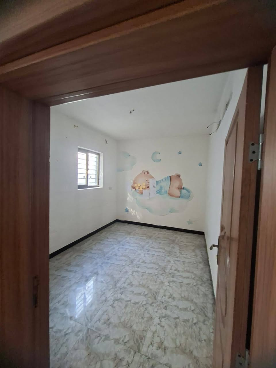 🏡✨ فرصة مميزة للإيجار في السيدية ✨🏡
🔹 مشتمل للأيجار – طابق ثاني
🔹 تحتوي على:
🛏️ غرفتين نوم
🍳 مطبخ
🛋️ صالة
🚿 خدمات
🌤️ سطح
💰 بدل الإيجار: 650 وقابل للتفاوض 🔐🔐
📍 موقع مناسب وسكن هادئ ✔️خلف اكليل الجبل 🛑
📞 للاستفسار أكثر:
 التواصل عبر الرقم التالي 👇
📲 (***********)
🔥 لا تفوّت الفرصة – المشتمل جاهزة للسكن فوراً!🔥
