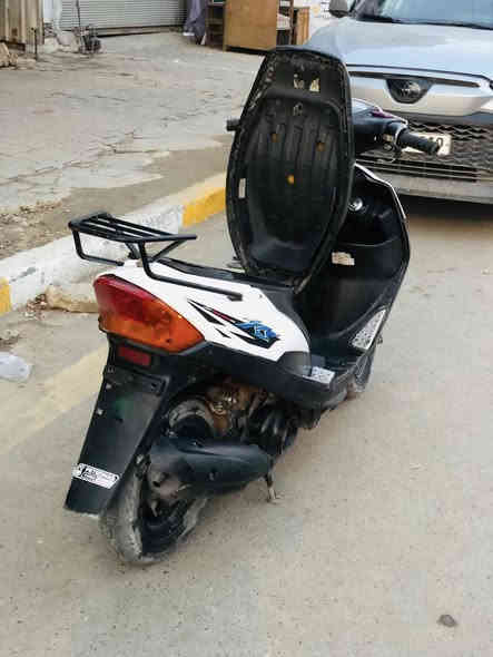 السلام عليكم دراجه ماكس عدله للبيع 
دراجه شغال سلف هندر نكره شلعه معدل فول  
كهربائيات الايت عالي ناصي اشاير كامله
قفل. استيرين قفل جنطه شغال 
هورن شغال استان صفحً تعليك 
دراجه محركه بلادي كله بلادي برغي ممفتوح منها 
السعر 550بيها مجال بسيط للشراي 
العنوان بغداد الحريه 
الرقم ***********
