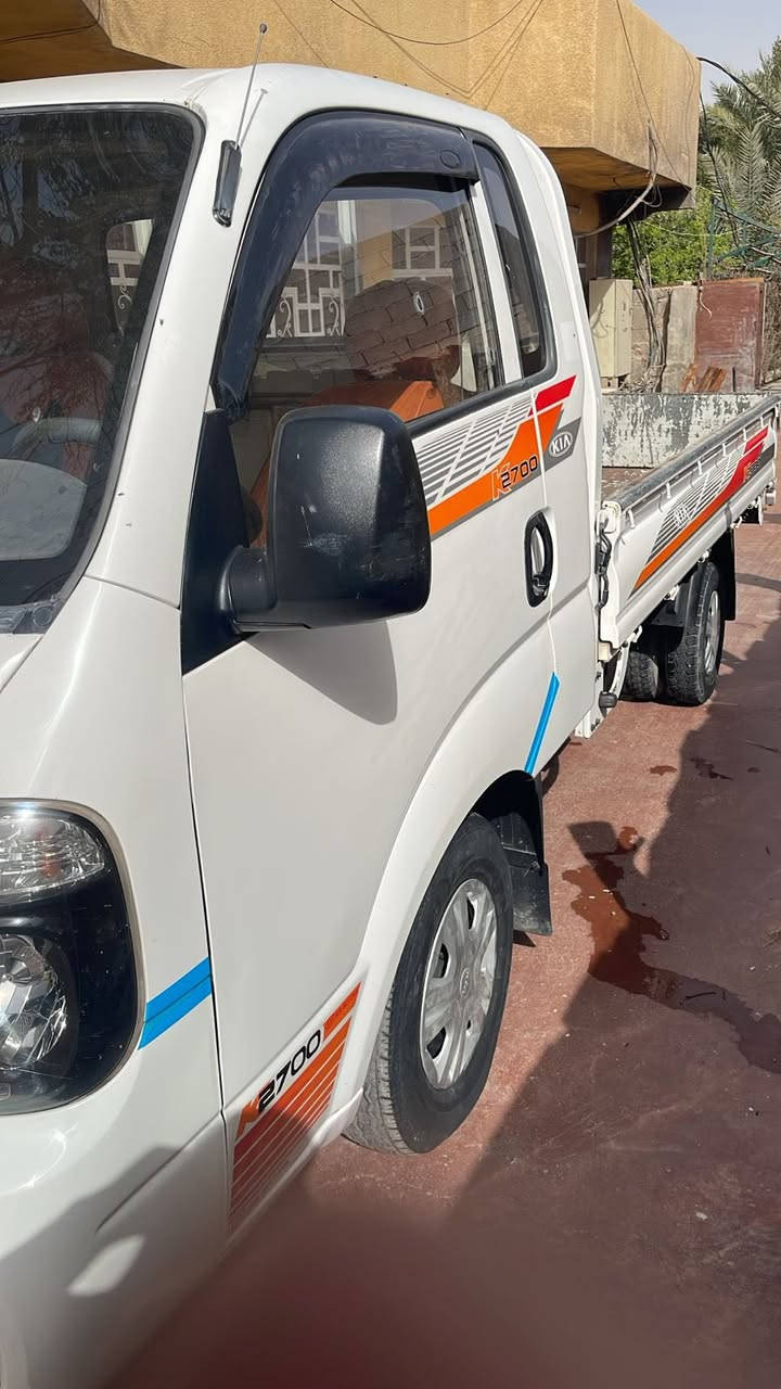 السلام عليكم
كيه حمل  ٢٧٠٠ للبيع
 موديل ١٦ رقم بغداد تحويل ثاني يوم
بدون حادث او صبغ 
السعر ١١٠$
هاتف ‭٠٧٧١ ٨٤٨ ٥٤٠٤‬   التواصل فقط مع الرقم
