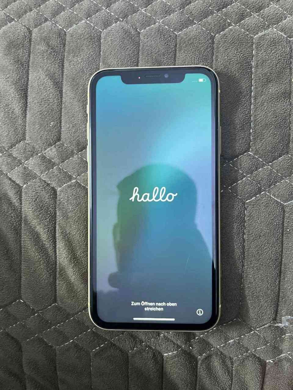 سلام عليكم
جهاز اكس أر ذاكرة 128
بطاريه 80 بلادي جهاز مامفتوح 
سعر 170قفل  مكان بغداد مدينه الصدر 
لاتصال *********** واتساب فقط
