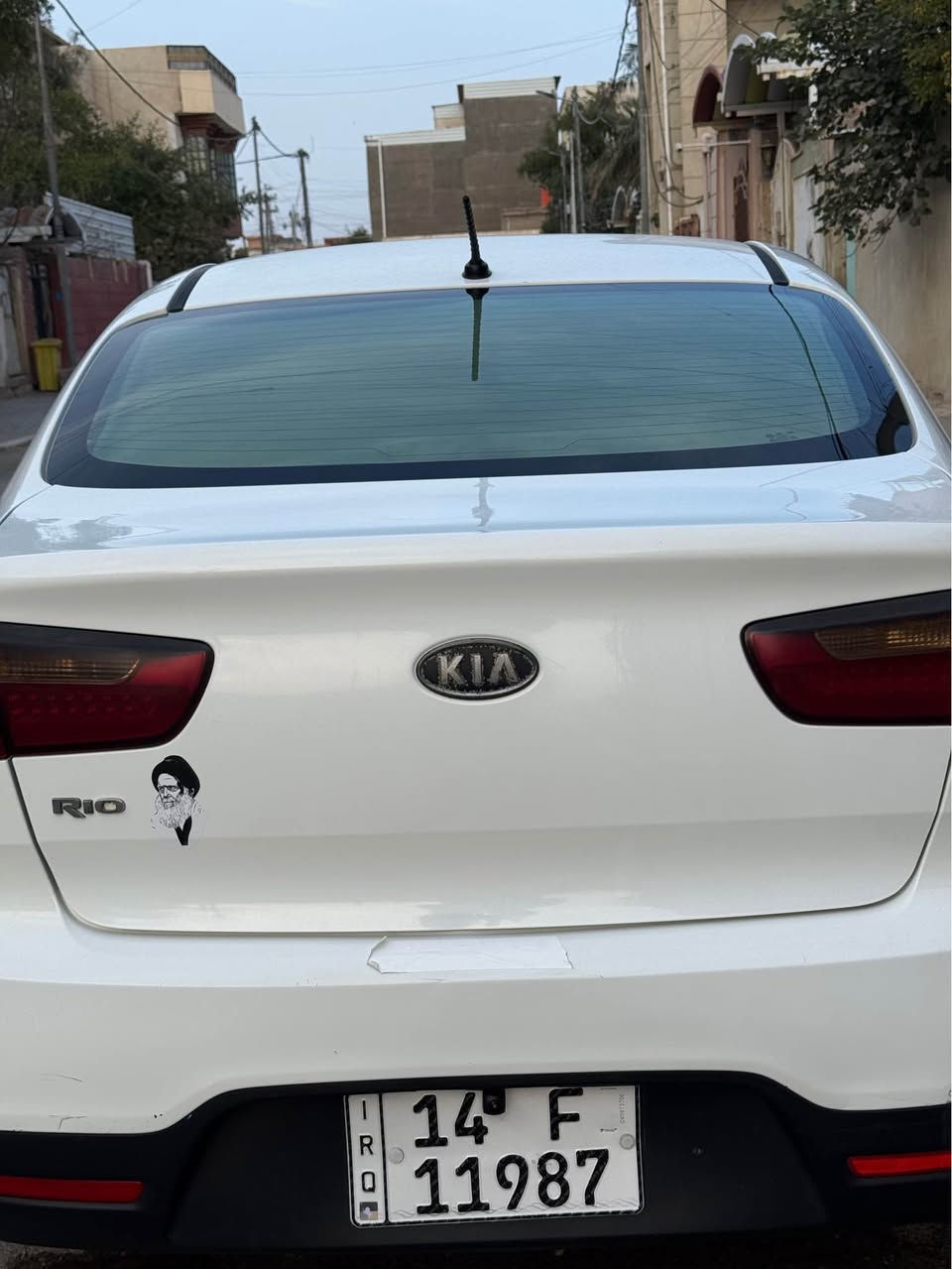 � للبيع كيا ريو موديل 2012

للبيع سيارة كيا ريو موديل 2012
اللون: أبيض
الممشى: 140 ألف كم

المواصفات:
✅ شاشة
✅ كاميرا خلفية
✅ كهربائيات فعّالة بالكامل
✅ سيارة نظيفة والاستعمال شخصي

السعر: 95 ورقة وقابل للتفاوض للجادين.

📩 للتواصل على الخاص
📍 الموقع: البصرة البصرة, العراق


**إذا كنت صاحب هذا الإعلان وتريد حذفه لأي سبب، رجاءا أرسل رسالة إلى الدعم الفني**