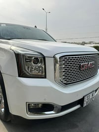 يوكن LT موديل 2015 بيها قطعتين صبغ  بدون ايربك جاملغ خالفي وجنطه  السي...