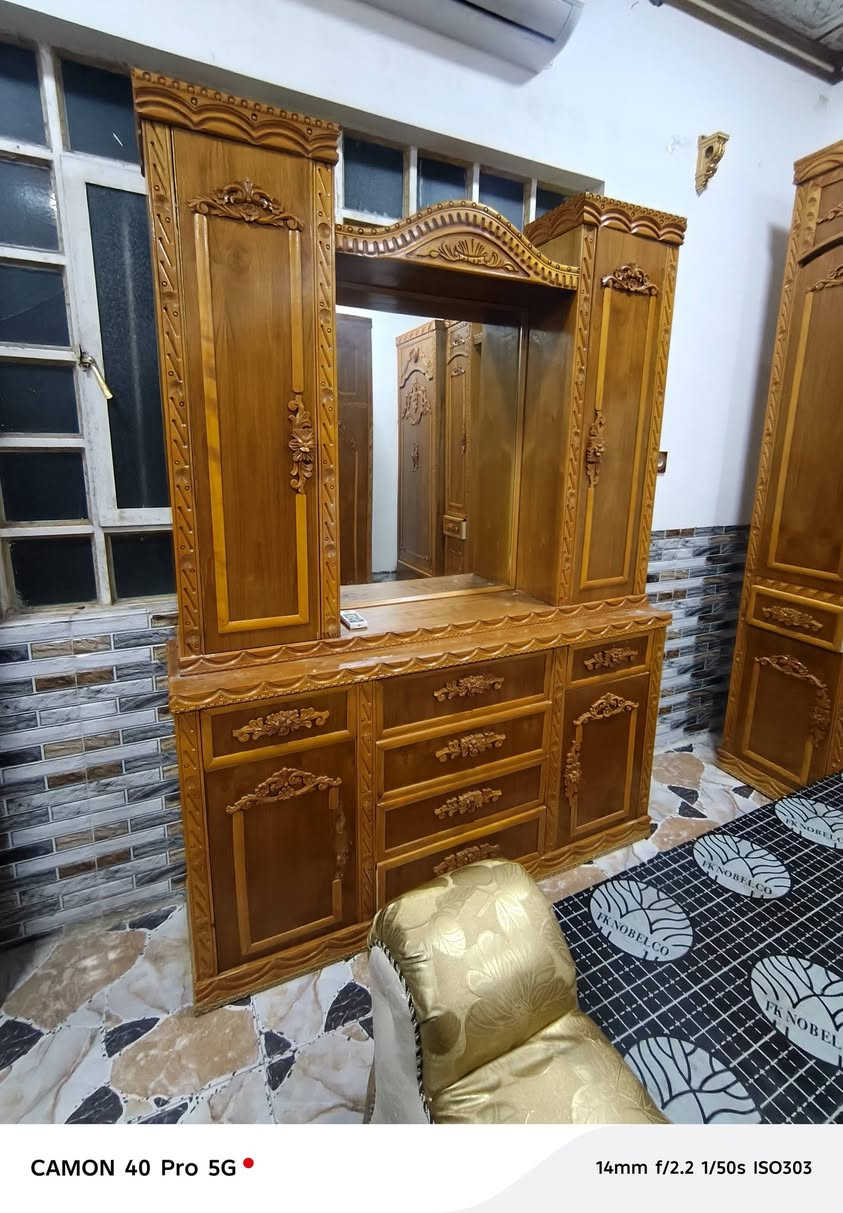 غرفت نوم للبيع المكان الموصل الايمن في رجم حديد  ‏‪***********‬‏ السعر مليون وربع
