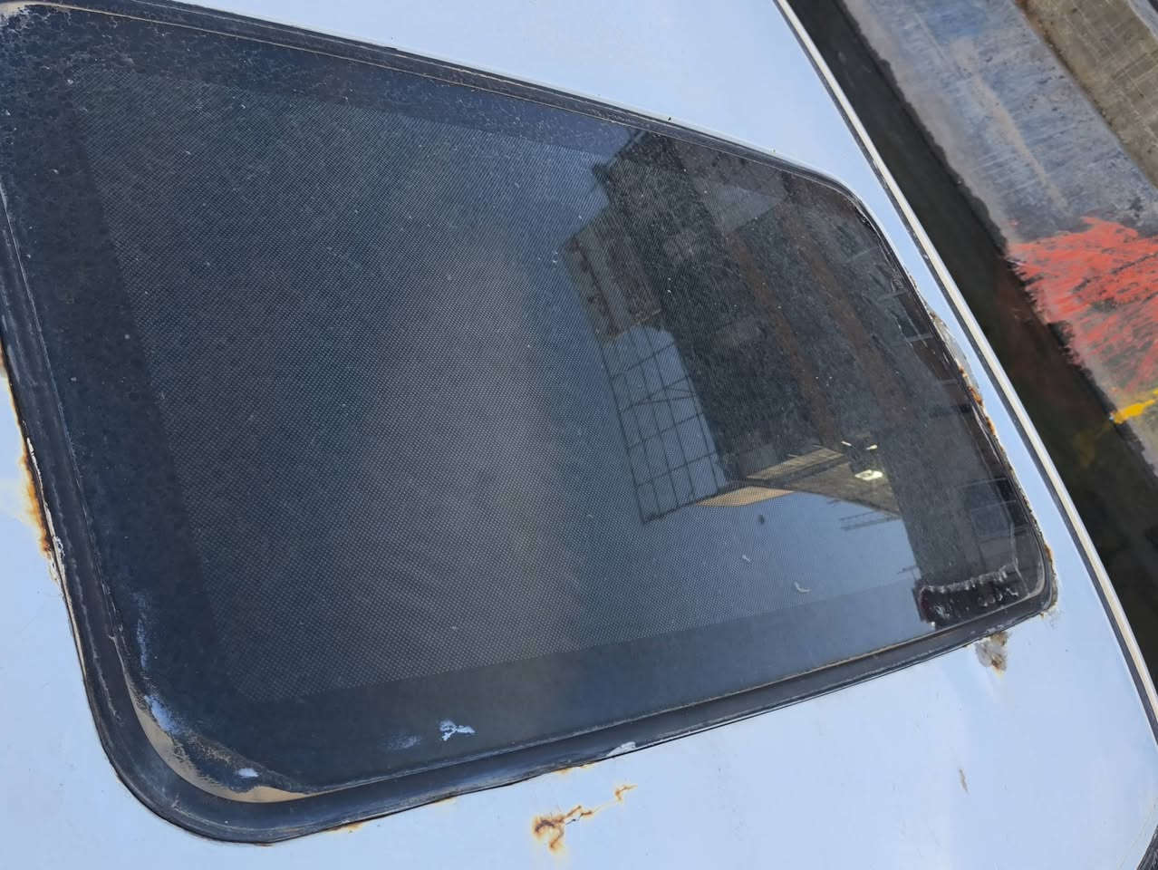 السلام عليكم BYD F3 2012 رقم قادسيه مشروع وطني
كير اوتوماتيك 

المكينه بداية تبخير بيها 

بيها خياسات كلش قليله موضحه بالصور  

غرفتها نضيفه 

السياره يحتاجلها ترتيب شويه وترجع لوك 

السعر 44 وبيها مجال للشراي 

مكاني كربلاء للاستفسار ***********
