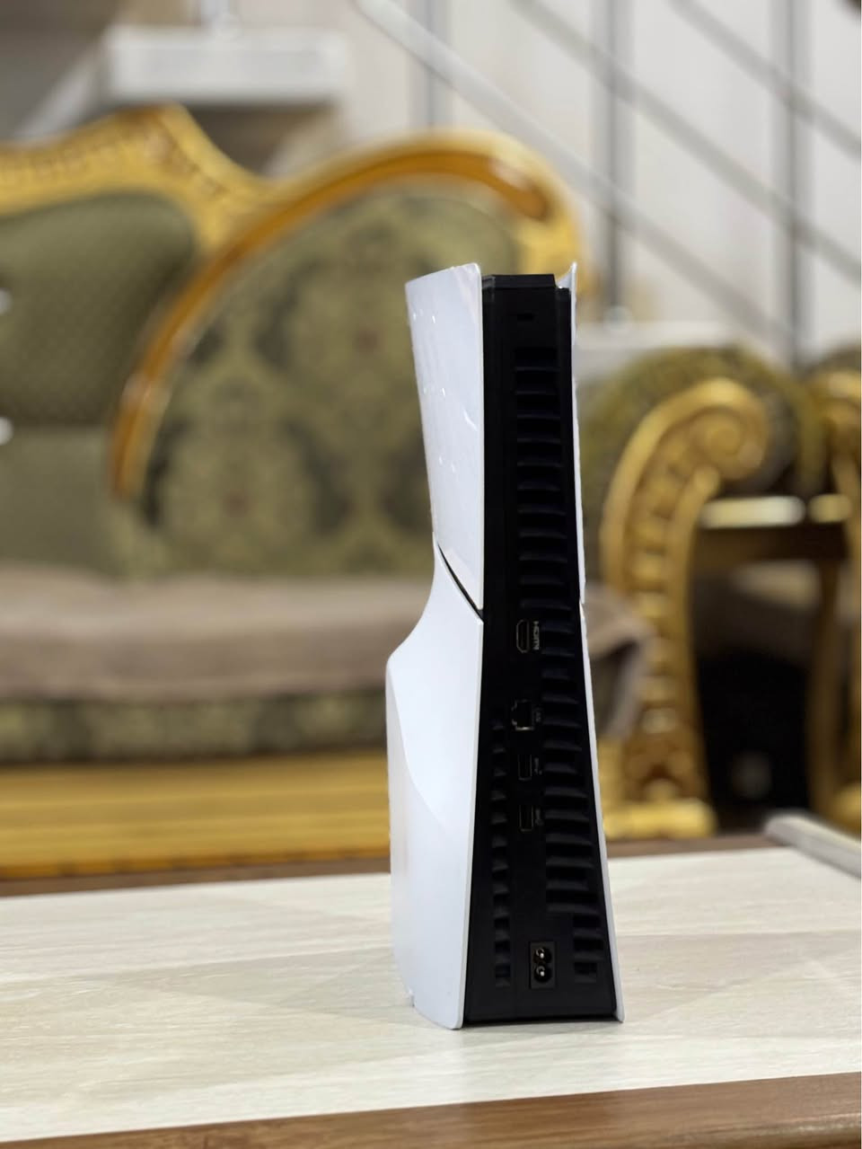 PS5 Slimزور خاوينەكەم بەكارهاتوه دوو ده سكى لەكەله ستاندى خوى لەكەره كارتونى مايه  نرخى 560دولار كه ميك مەجال     رەقه م موبايل *********** أربيل, العراق
