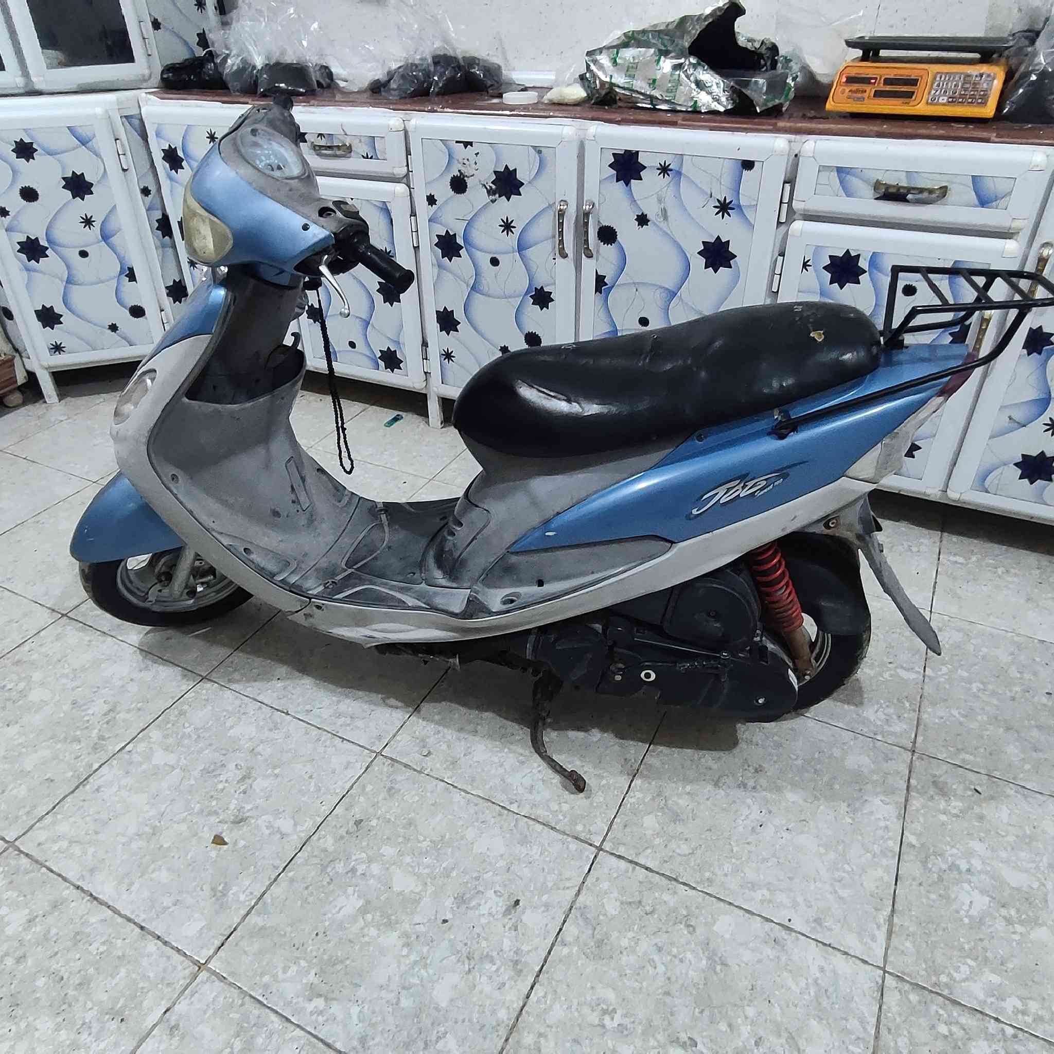 ماكس منغولي الببيع
مفتوح بيها ولفات فقط ونقصها باتري وسلف. 575 وبيها مجال قليل ***********
