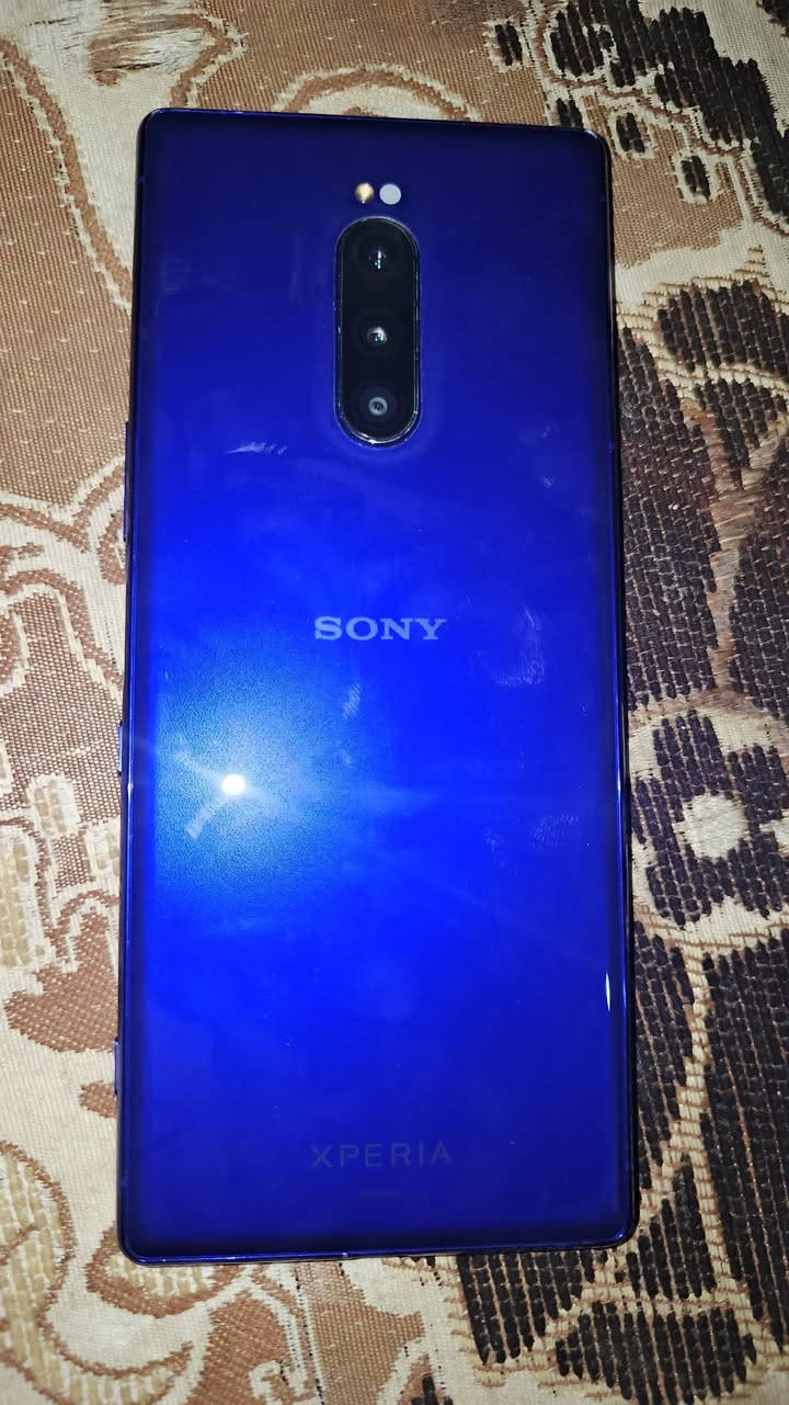 سوني اكسبيريا 1 ذكره 64 كامره من سوني 4k تصوير فيديو سلس بعد من سوني. جهاز اشتريته للاعاب 60.فريم HDR ببجي اريد ابيعه لا عندي دراسه سعر الجهاز 130 وبيه مجال المكان النجف سايدين المقابل لمستشفى ابن بلال قرب محطة ريبال. استفسار واتساب ***********

