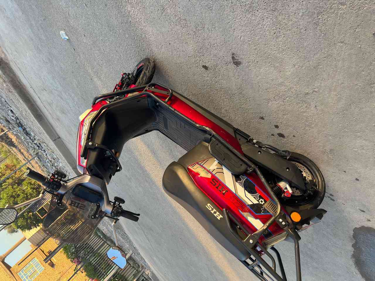 السلام عليكم دراجه شحن 6باتري سرعته 80حقيقي ملف 2000
دراجه خير من الله 
السعر 650وبيه مجال 
مكاني بغداد فلكة حي النصر 
***********واتساب
