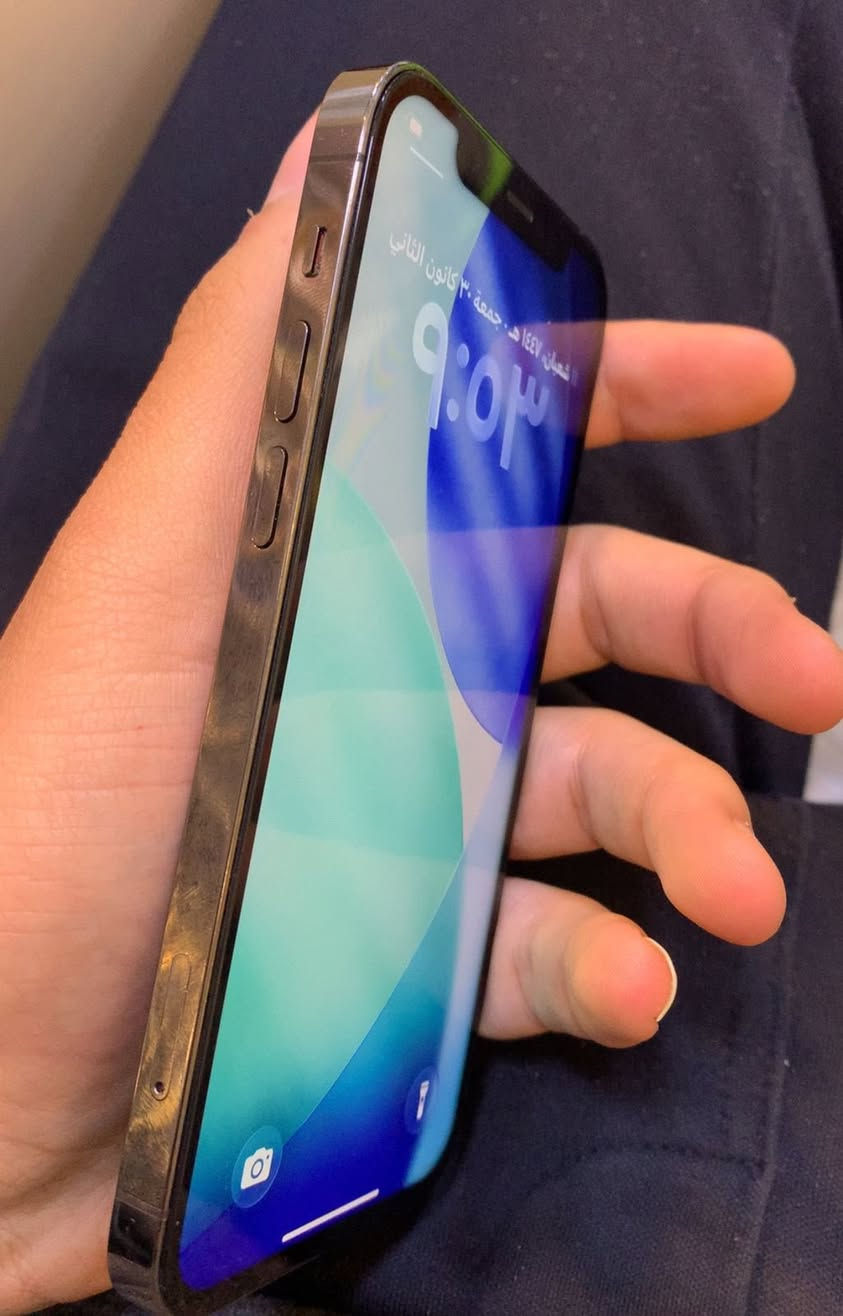 ايفون 12bro نموذج M
ذاكرتة128 
فيس ايدي شغال  جهاز كلة شغال 
بطاريتة 100
مبدل شاشة اصلية
سعرة 320 مكان الدورة 
***********
