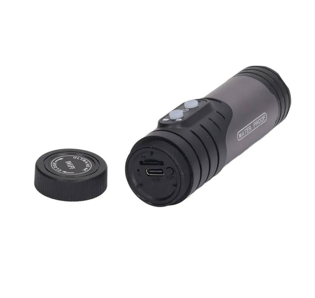 باله اوربي جديد غير مستخدم 
ماركةAsixxsix
تقنية المستشعر الضوئيCMOS
اسم الطرازAsixxsix9n3hdg1kmb
تسجيل فيديو عالي الدقة 1080P وصور بدقة 12 ميجابكسل: تلتقط الكاميرا لحظات مذهلة بفيديو عالي الدقة 1080P، مع خاصية الرؤية الليلية الحساسة لتسجيل واضح ليلاً ونهاراً، مع التقاط أدق التفاصيل. تضمن زاوية التصوير الواسعة 120 درجة عدم تفويت أي تفاصيل. كما أنها رائعة في التصوير الديناميكي، بفضل عدسة الزاوية الواسعة التي تتيح تصوير المناظر الطبيعية بشكل استثنائي. يتيح لك التصوير المتواصل التقاط صور متعددة دفعة واحدة، مع إمكانية التقاط أوضاع مختلفة.
اتصال لاسلكي بالهاتف عبر الواي فاي: حمّل التطبيق وقم بتوصيل الكاميرا بهاتفك عبر الواي فاي، مما يتيح لك معاينة وتشغيل وتنزيل الصور والفيديوهات في الوقت الفعلي دون استهلاك بيانات الهاتف. يُقلل ضغط H.264 حجم الفيديو بنسبة 50% تقريبًا مقارنةً بالترميز التقليدي، مما يوفر مساحة التخزين.
عمر بطارية طويل: مزودة ببطارية مدمجة ذات سعة كبيرة تبلغ 1600 مللي أمبير، توفر حوالي 3 ساعات من وقت التسجيل عند الشحن الكامل. تدعم الشحن أثناء التسجيل، مع منفذ شحن من النوع C.
الشحن والتسجيل المتزامن مع التسجيل الحلقي: يدعم التسجيل أثناء الشحن، ومع تمكين التسجيل الحلقي، يقوم تلقائيًا بالكتابة فوق اللقطات القديمة لتلبية احتياجاتك في رحلة الصيد
مقاومة للماء بمعيار IP66: تدعم الاستخدام في الطقس الممطر، وحمامات السباحة، والمنتزهات المائية، والشواطئ، وغيرها من البيئات المائية.


**إذا كنت صاحب هذا الإعلان وتريد حذفه لأي سبب، رجاءا أرسل رسالة إلى الدعم الفني**