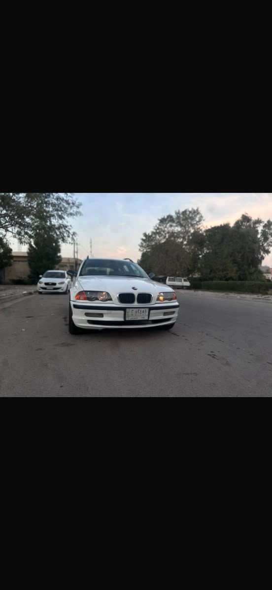 بي ام دبليو موديل ٢٠٠١ حجم ٣٢٨ محرك ٦ مسكر مكفول جديد شاده كير اوتو مكفول
سياره جاهزه من دون اي نقص او عطلات كلها بلازديه مملعوب بيها كهربائيات كلها بلادب 
صدرين تخم تاير منضومت بانزين منضومت مي دهن كله جديد مكفول 
السياره بلادي بدون صبغ بدون تبديل بدون خياس كلها بلادي 

اريد مراوس براس الثور عنواني بغداد حي الجامعه 
*********** ممتواجد نت الي عنده مراوس يجي وات ساب
