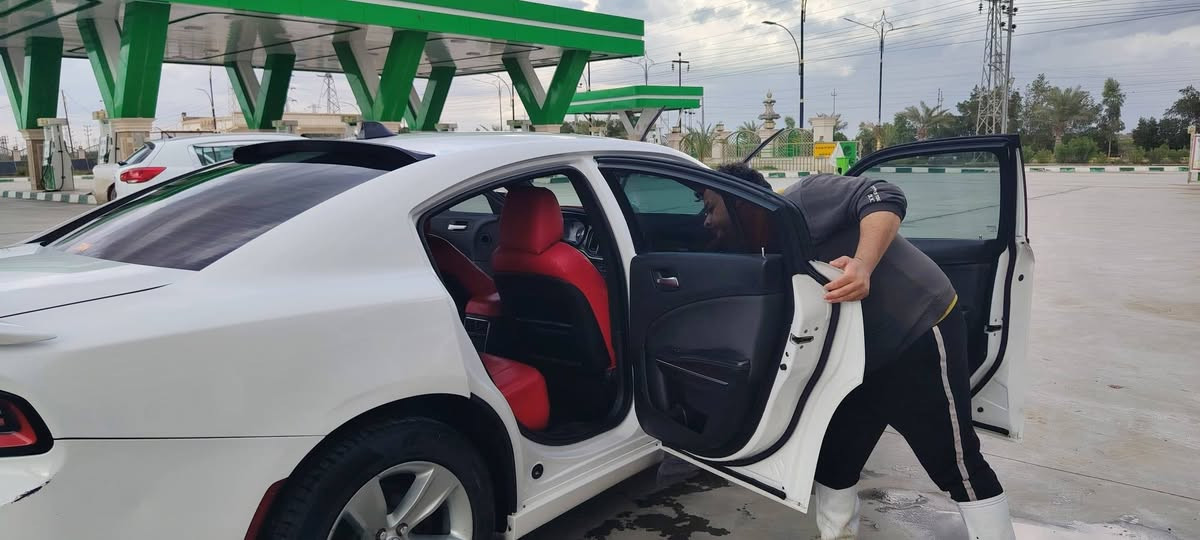 جارجر 15 مرمزة 18 رقم بغداد سنويه 30 كفاله عامه كلين sxt  حداديه تخم تاير تبريد ثلج حتى صور امريكا موجوده بالمنشور تحويل ثاني يوم سياره جاهزه ع اخر حبايه السعر 170 مكان السياره ميسان ***********
