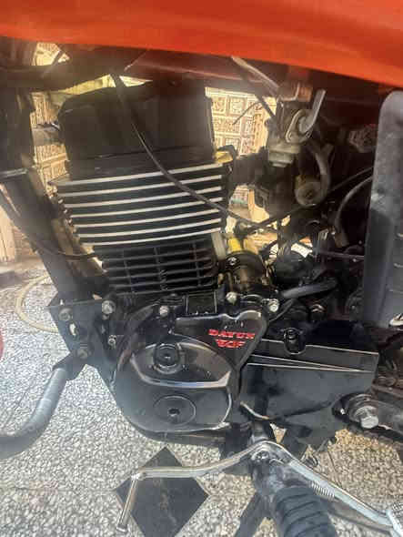 سلام عليكم دراجه دايوان جبلي مبدل بيه جاملق كلاسك لجماليه دراجه موديل ٢٣ امانت الله جاي اشتغل بيه ولا موكفتني دراجه خير من الله مكينه برقي ما مفتوح بيه سعره مليون ٧٥٠ قفل داجه بيه تنقص قليل تبخير ماكو ابد مستعجل عله بيعته مكاني بغداد المعامل *********** فقط وتساب للستفسار***********
