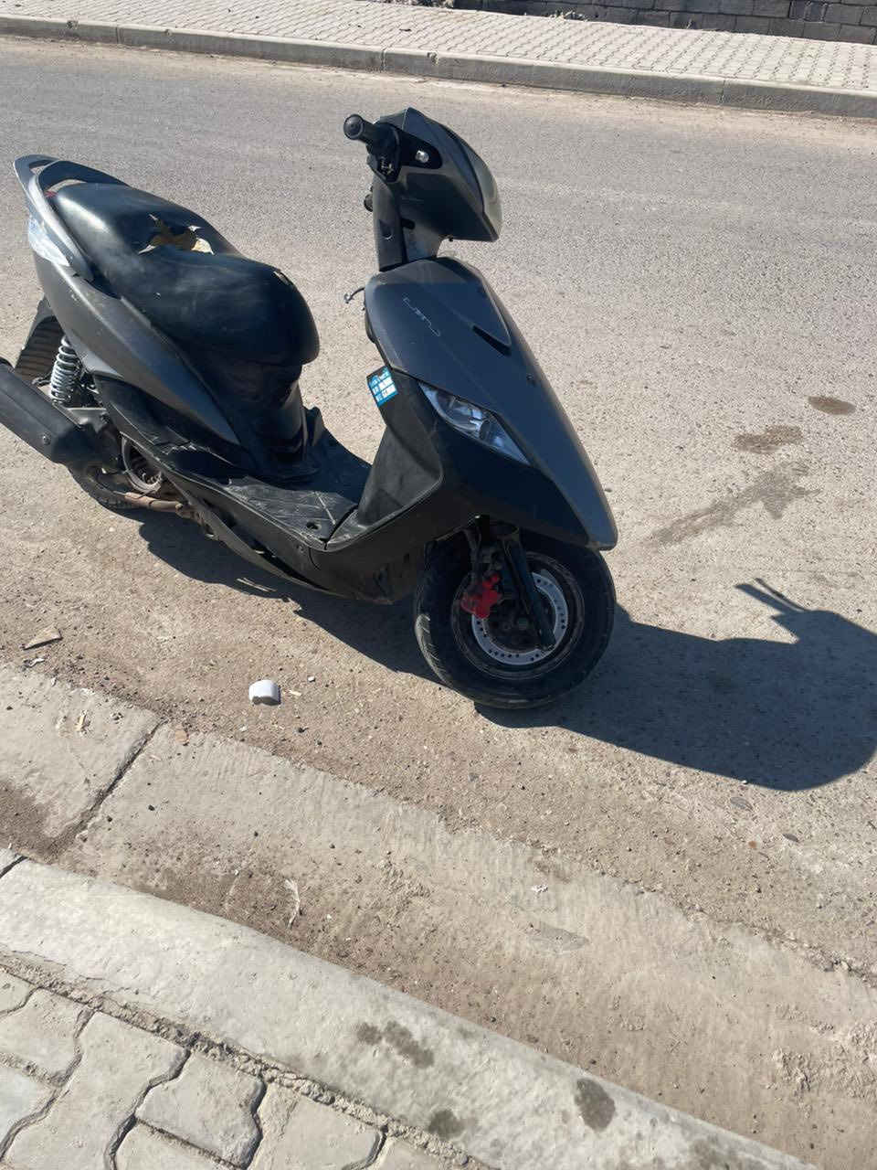 اكس ثعلب 140الدراجه دخن يحتاجلها تجفيت سعرها 300وبيها مجال رقمي***********
