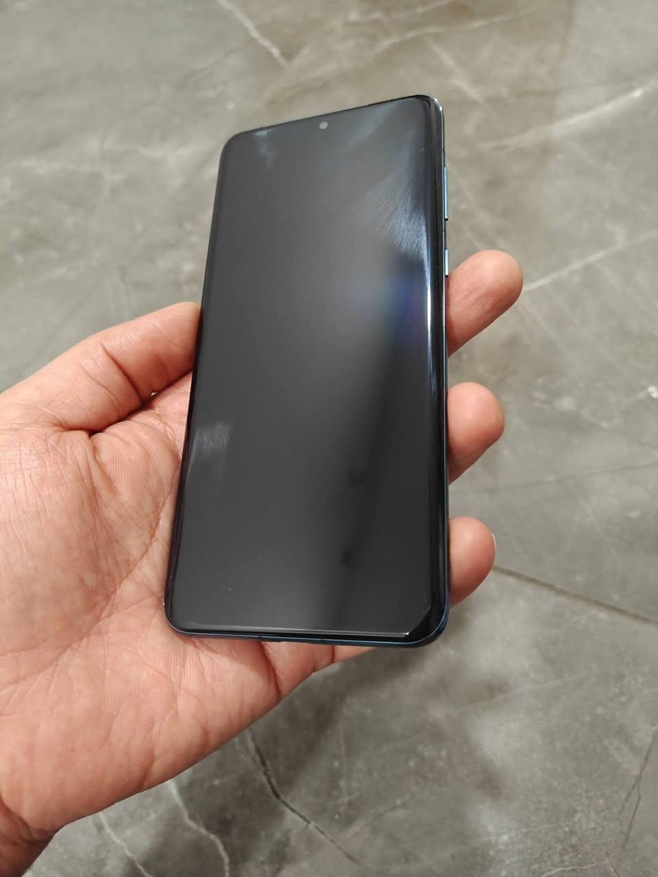 هواوي بي 60 إرت 
نسخه خاصه  أعلى نسخه بل p60
اذكره 512
رام 12
دبل شريحه يدعم تسجيل مكالمات 
نظام هارموني يدعم خدمات كوكل 
جهاز نضيف جدا 
فقط جهاز بدون ملحقات 
سعر 425
متوفر توصيل


**إذا كنت صاحب هذا الإعلان وتريد حذفه لأي سبب، رجاءا أرسل رسالة إلى الدعم الفني**
