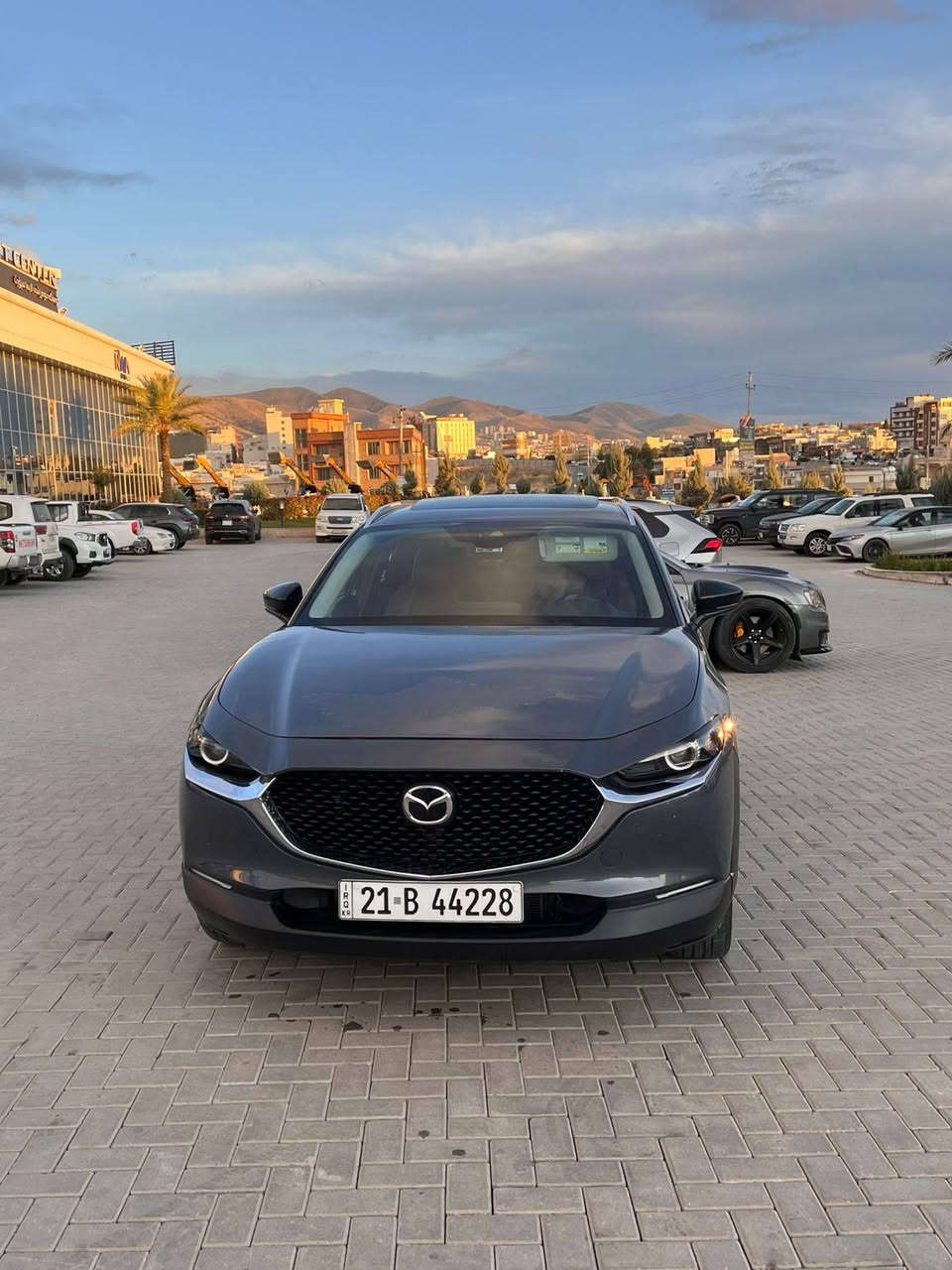 مازدا 2022 CX30  فول مواسەفات 
‏‎مەكینە 2.5 بێ تۆربۆ مرغوب AWD دەبڵ ئەكسل
‏‎بریك بەسمە -راداڕی ئاوێنە-سڵاید-
ڕاداری لاكان - ڕاداری پێشەوە 
-خەتی جادە-ئۆتۆ هۆڵد -تبرید مەركەزی
 -كوشن خەزن - كوشن هیتەر 
-ناو سوور مۆدی سپۆڕت-- كارپلەی

سعر : لە کۆمێنت داوای بکە ڕاستەوخۆ بۆت دێت 🤖 

‏‎فوول مواسەفات و خۆم كردوومە
 بە ڕەقەم یەك دەستە ڕەقەم سلێمانی
‏‎ڕەسمی سۆنەرم داناوە 

ژمارەی خاوەنەکەی 
***********
