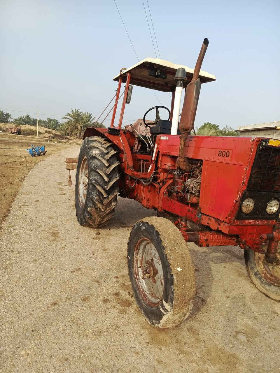 السلام عليكم مكينه بلاروس للبيع جاهزه ما عوزه الف مكينه نضيفه رقم وسنويه هيه وغراضه خرماشه +فدان سلوم مستعمل شي قليل العماره المجر للستفسار تصل ***********   مستعجل عله البيع
