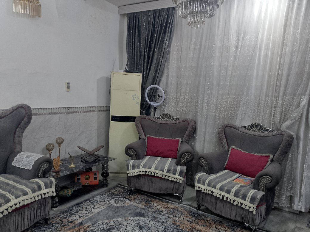 بيت لبيع مساحة ١٠٠ متر واجهي ٦ طابقين طابو صرف  العنوان النعيرية يم الملجاء السعر ٢١٥ رقم الموبايل ***********
