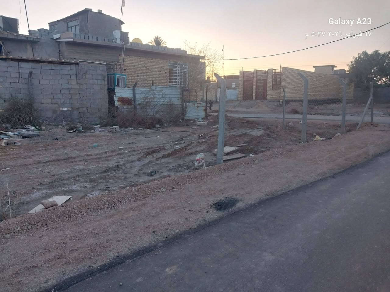 لبيع مساحة ٢٠٠/ركن مكانها الكطع كافة الخدمات  للاتصال ***********
