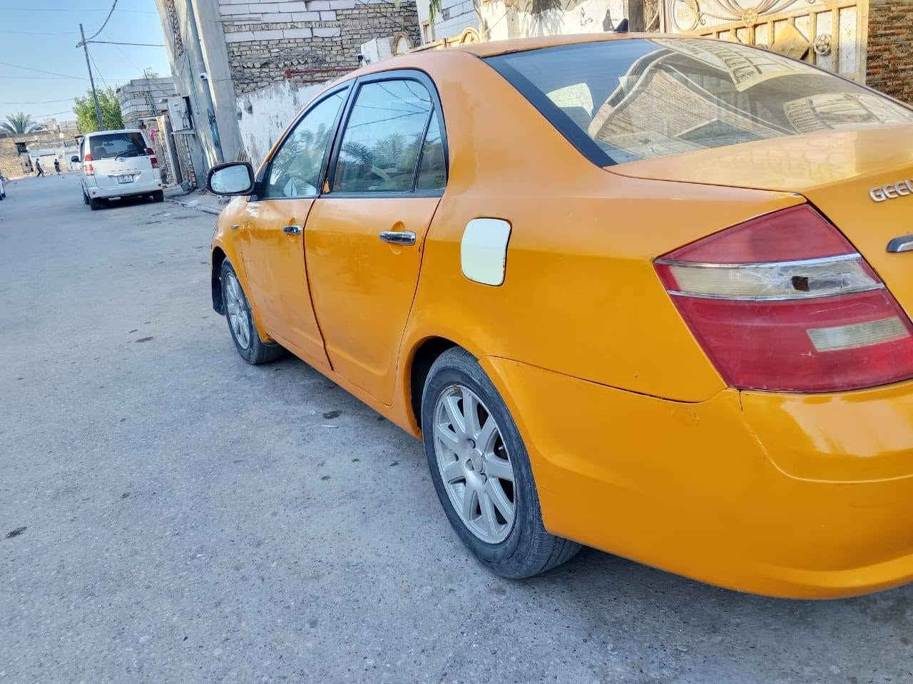 رقم واسط تحويل ثاني يوم مديل 13
سنويه منتهيه ب 24 عليه هيئه وغرامات  500 الف
كير جديد  حداديه جديده  بس مكينه ماتشتغل بيها زنجيل مكطوع سعرها 19 بيها مجال  مكاني دوانيه 
***********
