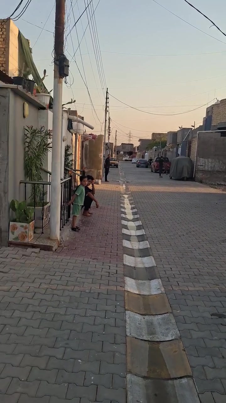 طابو زراعي سند ٢٥ اصولي سلام عليكم 200متر بشارع كريش مشتريه من 2008  خابرني وتدلل ***********
