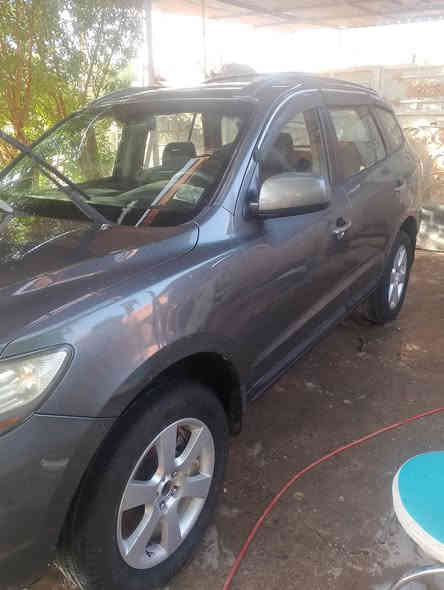 سلام عليكم سنتافيه موديل 8 خليجي فول موصفات عده لبصمه كامله سياره من كلشي كير محرك كله كفاله صدر امامي خلفي تبريد 3 قطع كامله من كلشي سعر 120 مكان سياره بغداد ثعالبه وره صيطره الشعب رقم تلفون ***********
