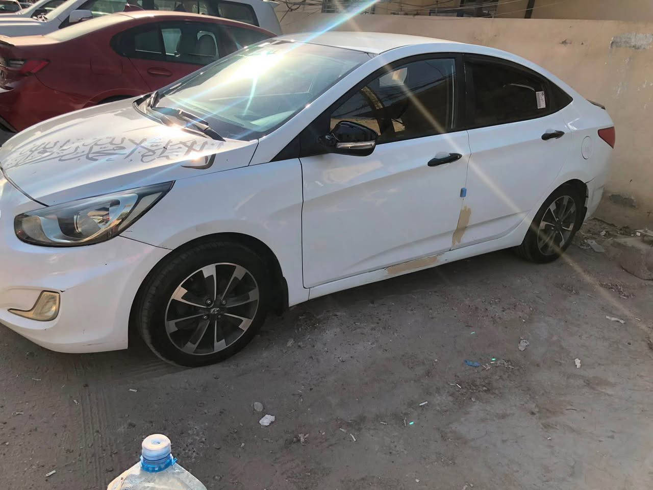 اكسنت خليجي ٢٠١٥ محرك ١٤٠٠ محرك مفتوح فقط الكور جان بيهة كازكيت قبل سنتين السيارة كير محرك خير من الله تبريد ثلاجة باب السايق مبدلة  ودوسة مصلحة معجون بدون صبغ باب خلفي بي رصعات دعامية امامية مبدلة لغرض الجمالية عنواني المنصور الاتصال على الرقم *********** حبايب سعر السياره 83 ورقه بيها مجال بغداد, العراق
