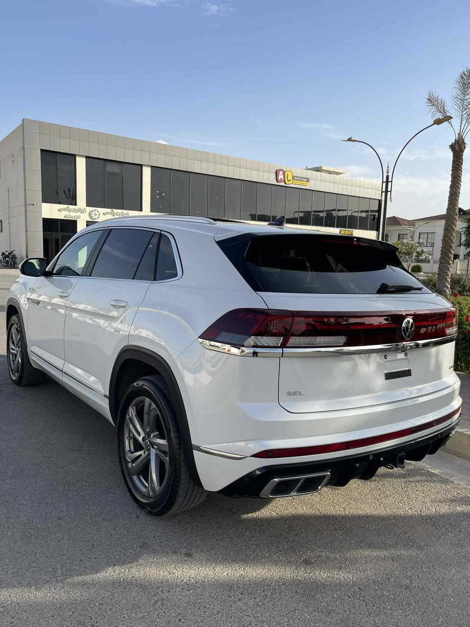 VOLKSWAGEN ATLAS CROSS SEL R-LINE 2024
فول-مواصفات

بانوراما

دبل اكسل

عدد الأميال : 16 ميل

ضرر: جاملغ امامي سكن صبغ بدون دواخل بدون ارباگ

سلندر: 4 سلندر

محرک: 2.0T

السعر / 35700$

الكاميرا الخلفية - تدفئة المقاعد - تبريد المقاعد - فتحة السقف - مثبت السرعة  - حساس المطر - شاشة - المصابيح الأمامية ليد - مانع الانزلاق - أبل كاربلاي - التشغيل عن بعد - أندرويد أوتو - ABS - رادار - كشافات ضباب - فرامل الوقوف الإلكتروني - التحكم الإلكتروني في الثبات - تحذير من الاصطدام الأمامي - مثبت السرعة التكيفي - خطوات جانبية

رقم شاسي

1V2AE2CA8RC203816

📍العنوان: اربيل  رقم كاتي

واتس اب 

***********
