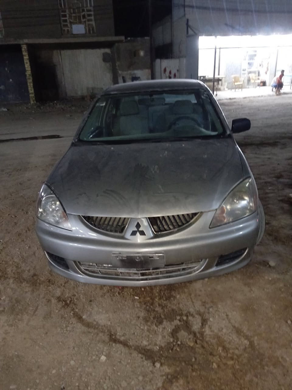 لانسر ٢٠٠٤ مال مزاد اصوليه جاهزه ماناقصها شغلات بسيطه السعر ٣٧ للاستفسار اكثر *********** او على الخاص
