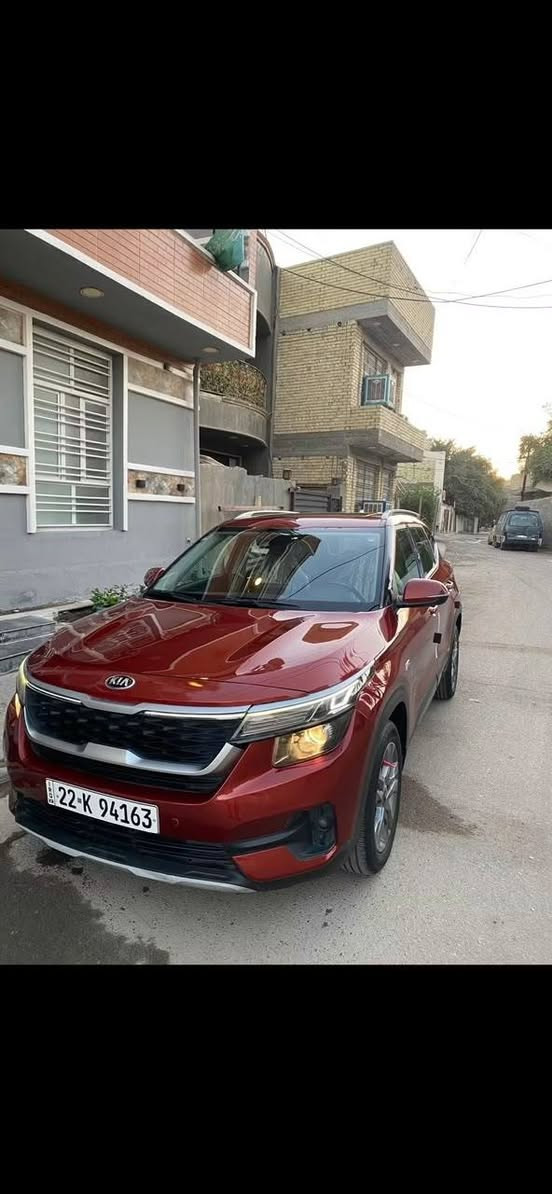 #احسلك_من_BYD
السلام عليكم عندي كيا سليتوز 2021 للبيع فوول مواصفات 1/1 رقم اربيل الجديد تريد وكالة تريد تحويل حادث بسيط جدا جاملغ امامي وشبر بالجاملغ الخلفي سيارة جديدة مواصفات 
1-فتحة 
2-بصمة 
3-شاشة جبيرة 
4-كامرة دوارة 
5-اشاير بالمري 
6-رادار امامي 
7-رادرات جانبية 
8-كشنات جلد 
9-تحديد مسار 
10-فور ويل 
11-تدفئة بالكشنات 
12-لدات امامية زنون 
13-لدات خلفية 
14-ويل كروم 
15-انارة داخلية لمس led
وبعد بيها مواصفات

 مكان السيارة بغداد الغزالية

رايدها ب 140 وبيها مجال للاستفسار الاتصال ***********
