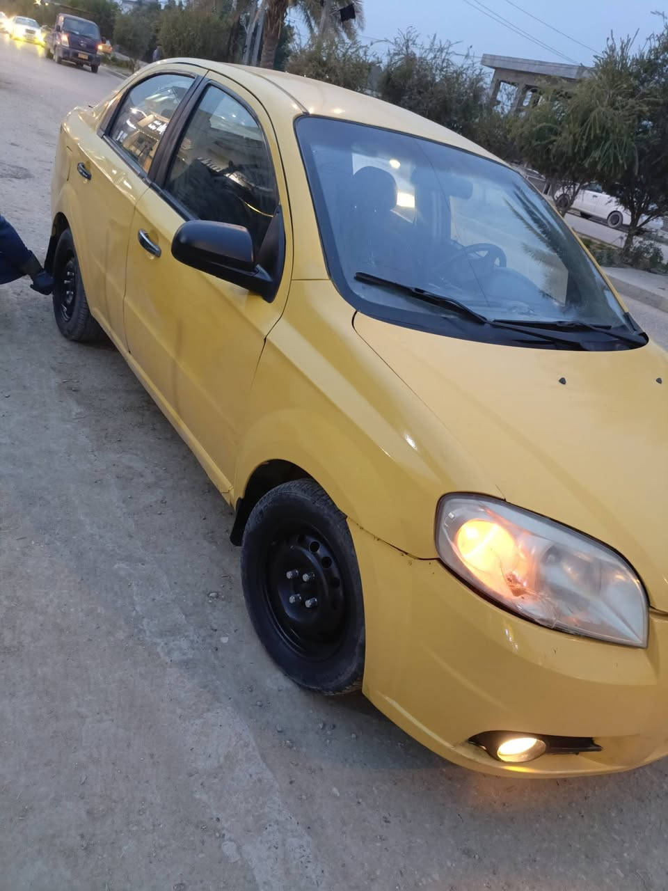 السلام عليكم افيو للبيع رقم ديالى مديل 2008واردي أمريكي مكينه وكير كورله جديده السعر 40 وبيها مجال حك جيه رقم تليفون ***********
